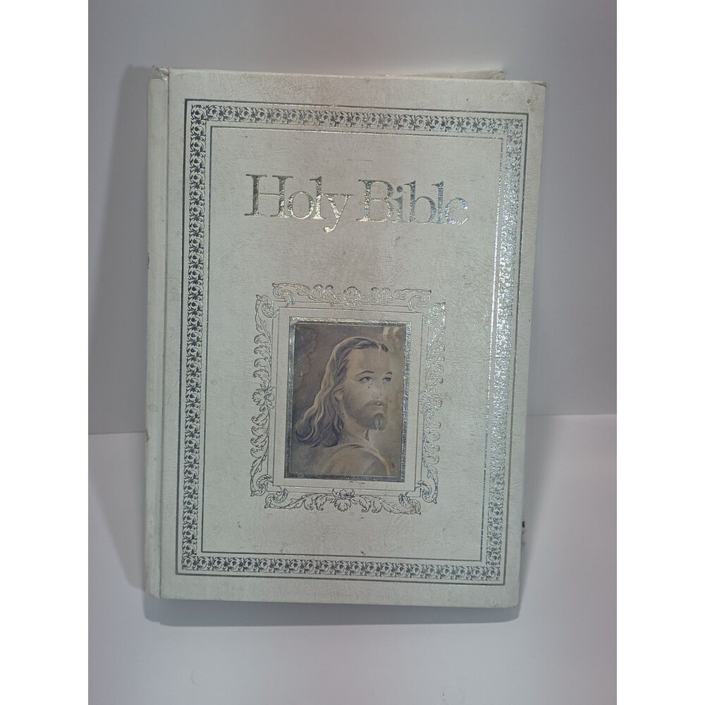 White Holy Bible King James Version Red Letter Edition Regency Vintage 1971